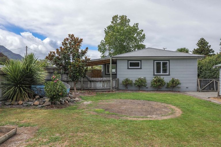 Photo of property in 8 Pooles Road, Te Aroha, 3320