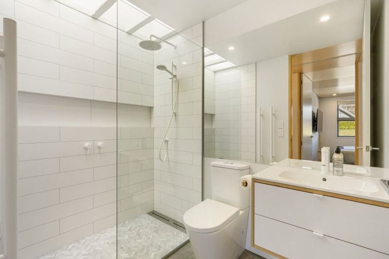 Photo of property in 6 Pounamu Avenue, Albert Town, Wanaka, 9305