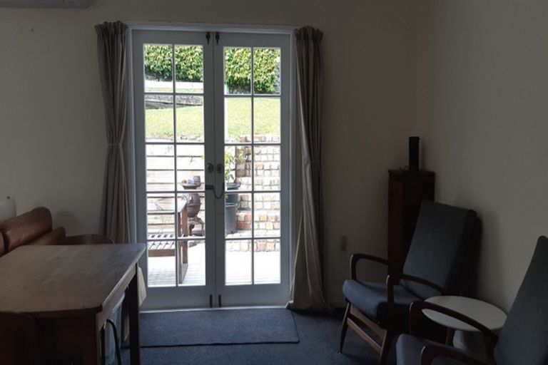 Photo of property in 41 Seaton Road, Murrays Bay, Auckland, 0630