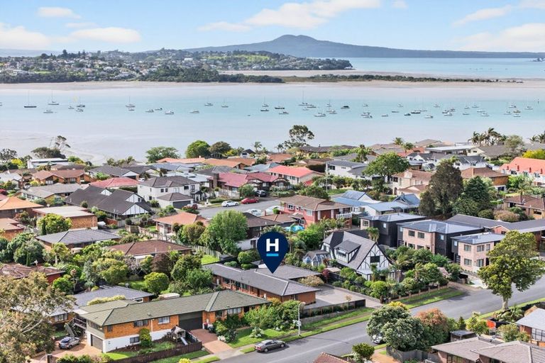 Photo of property in 47 Palmyra Way, Half Moon Bay, Auckland, 2012