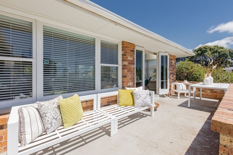 Photo of property in 90 Oceanview Road, Mount Maunganui, 3116