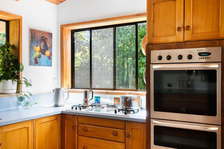 Photo of property in 48 Lysnar Street, Okitu, Gisborne, 4010