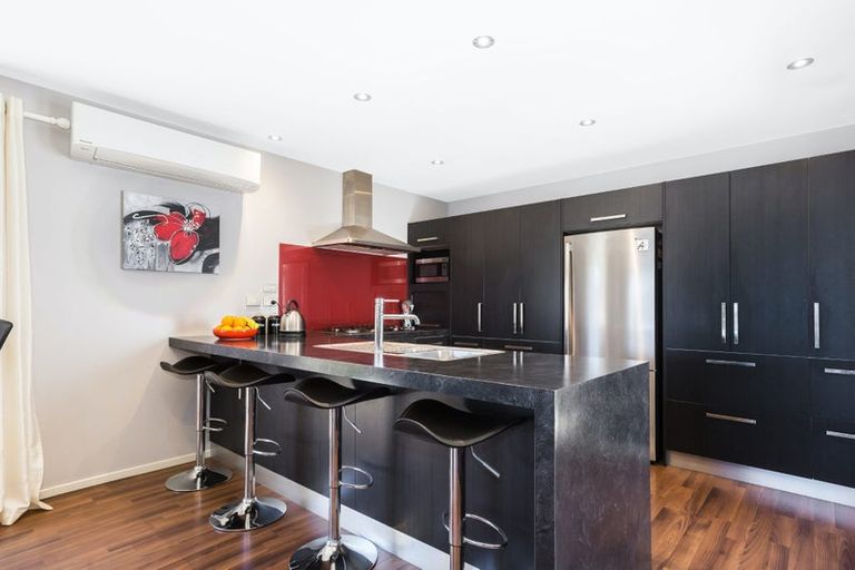 Photo of property in 33 Kahurangi Heights, Aotea, Porirua, 5024