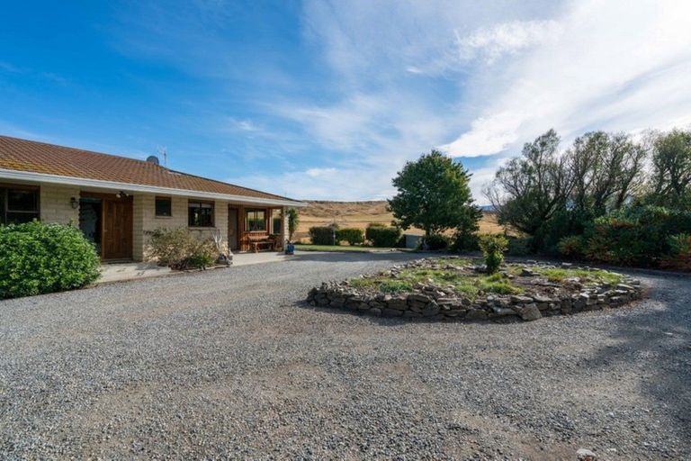 Photo of property in 7165 Wedderburn-becks Road, Wedderburn, Ranfurly, 9395