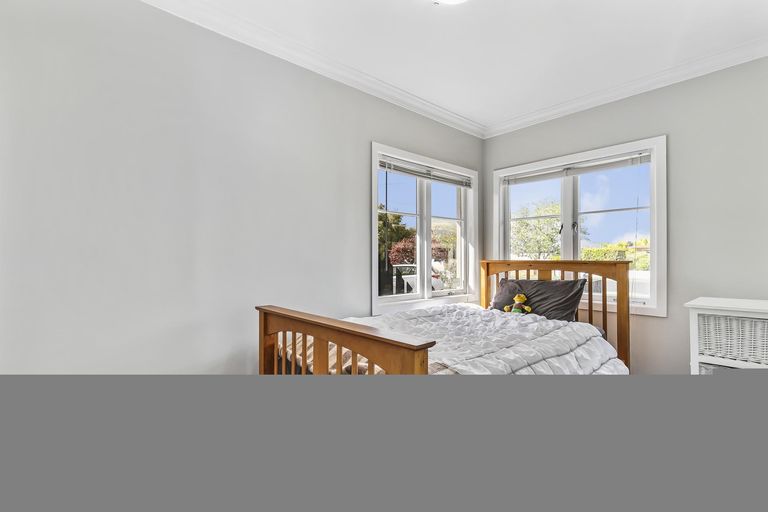 Photo of property in 20 Grove Road, Papakura, 2110