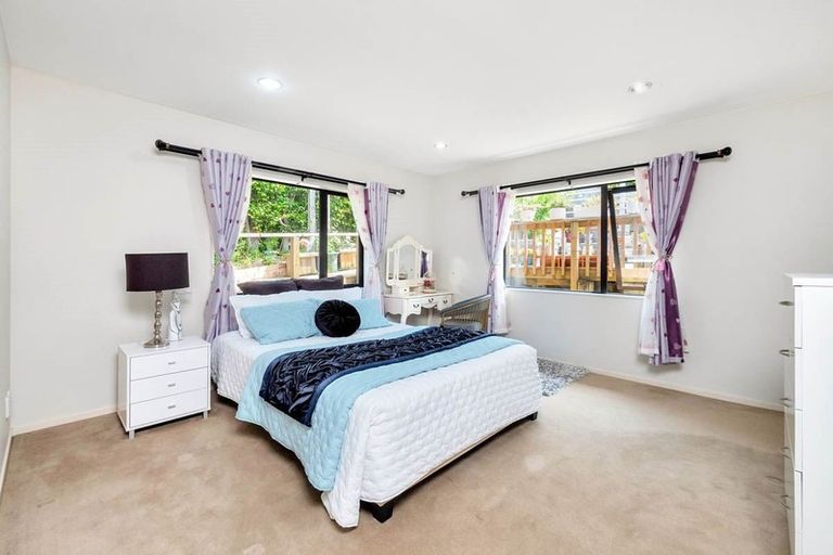 Photo of property in 70d Glengarry Road, Glen Eden, Auckland, 0602