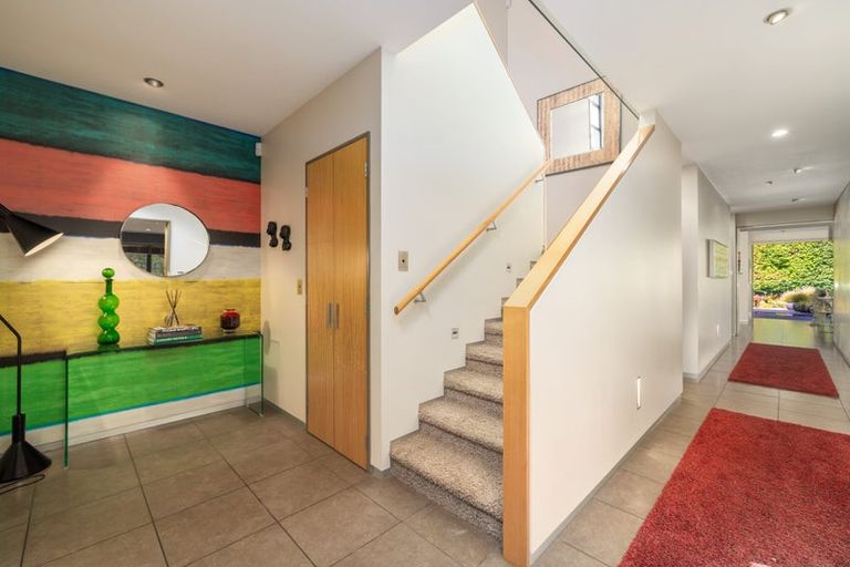 Photo of property in 69 Hartley Avenue, Strowan, Christchurch, 8052