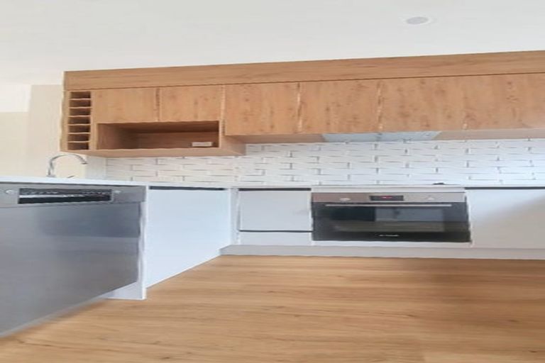 Photo of property in 5/22 Coniston Avenue, Te Atatu South, Auckland, 0610