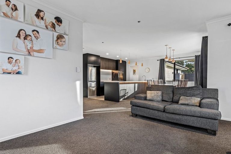 Photo of property in 22 John Raven Lane, Woodend, 7610