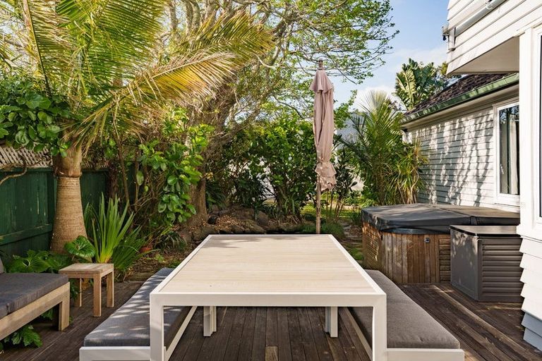 Photo of property in 1/47 Rautara Street, Orakei, Auckland, 1071