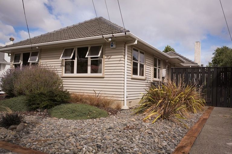 Photo of property in 14 Parnell Street, Fairfield, Lower Hutt, 5011