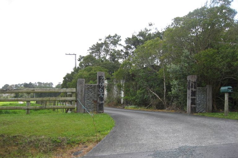 Photo of property in 206 Trigg Road, Kumeu, 0891