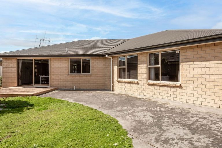 Photo of property in 12 Tarrango Way, Rototuna, Hamilton, 3210