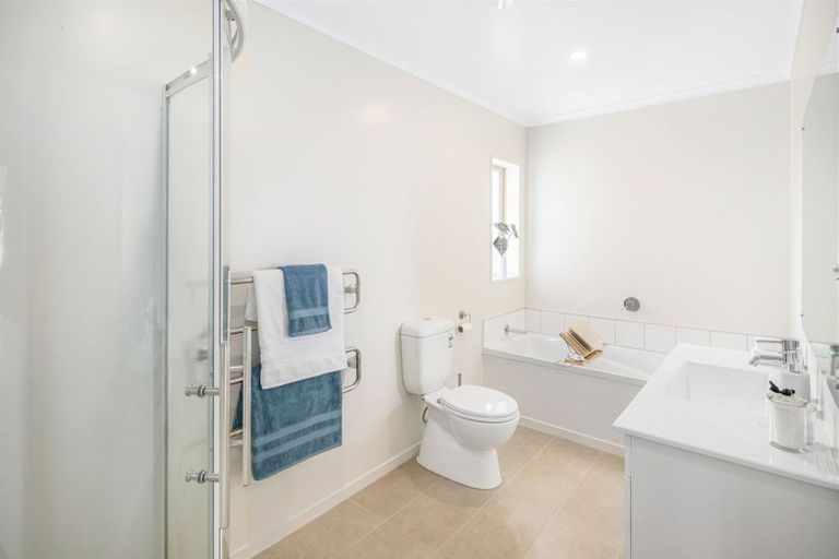 Photo of property in 60 Mauldeth Terrace, Churton Park, Wellington, 6037