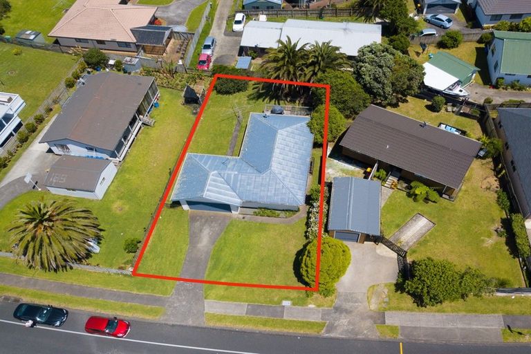 Photo of property in 187 Finlayson Avenue, Clendon Park, Auckland, 2103
