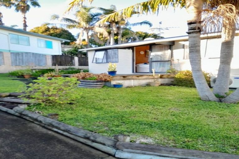 Photo of property in 26 Cranberry Place, Bucklands Beach, Auckland, 2012