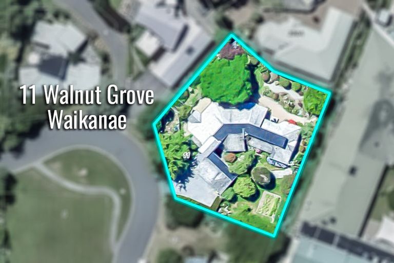 Photo of property in 11 Walnut Grove, Waikanae, 5036