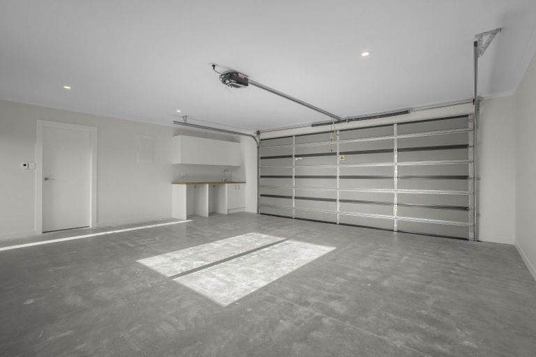 Photo of property in 15c Madison Street, Carterton, 5713