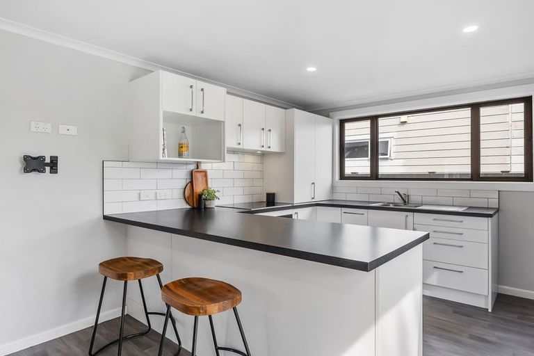 Photo of property in 280 Oxford Street, South Dunedin, Dunedin, 9012