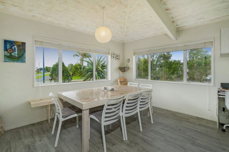 Photo of property in 19 Carina Way, Whitianga, 3510