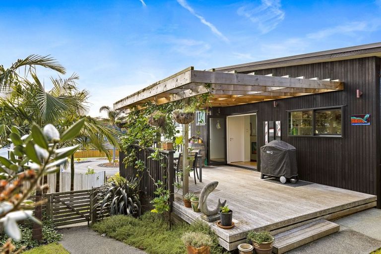 Photo of property in 26 Aurora Avenue, Snells Beach, 0920