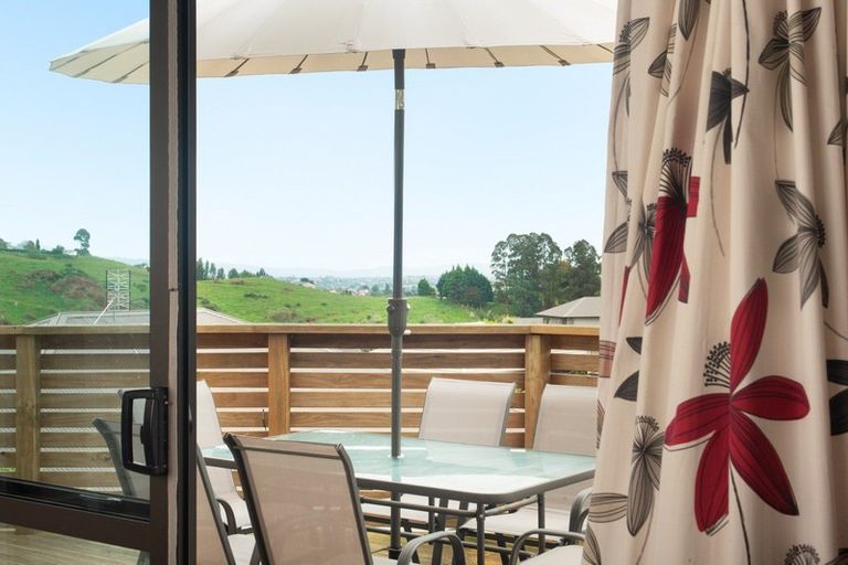 Photo of property in 29 Ballintoy Park Drive, Welcome Bay, Tauranga, 3175