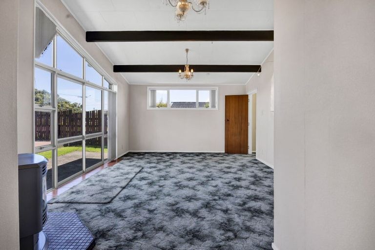 Photo of property in 82 Grey Street, Waitara, 4320