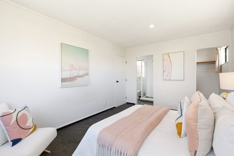 Photo of property in 12a Shastri Terrace, Khandallah, Wellington, 6035