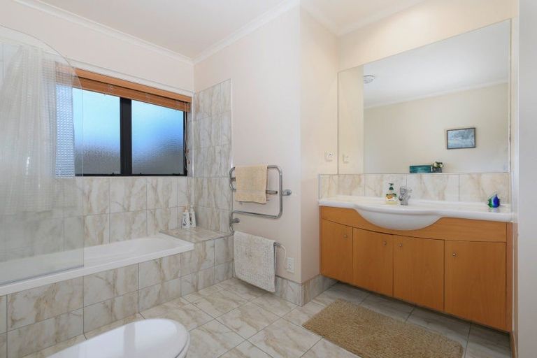 Photo of property in 9 Sissinghurst Court, Bethlehem, Tauranga, 3110