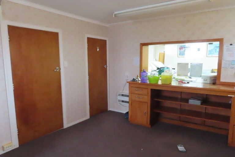 Photo of property in 58 Mclean Street, Woodville, 4920