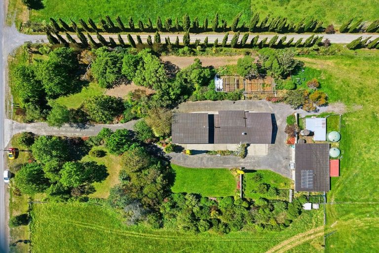 Photo of property in 128 Amberley Beach Road, Amberley, 7481