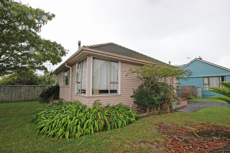 Photo of property in 11 Seddon Street, Takaro, Palmerston North, 4412