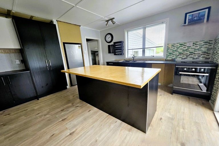 Photo of property in 3 Heretaunga Road, Maharahara, Dannevirke, 4972