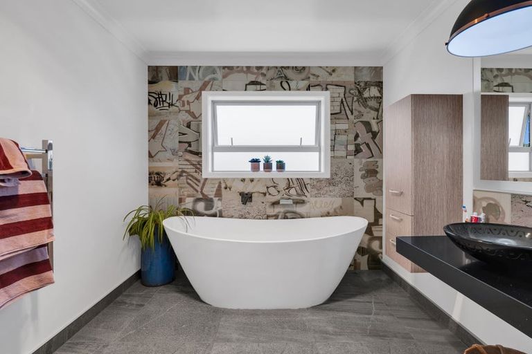 Photo of property in 3 Carex Grove, Foxton Beach, Foxton, 4815