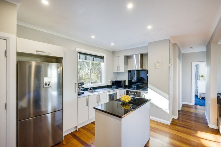 Photo of property in 28 Havelock Road, Hospital Hill, Napier, 4110