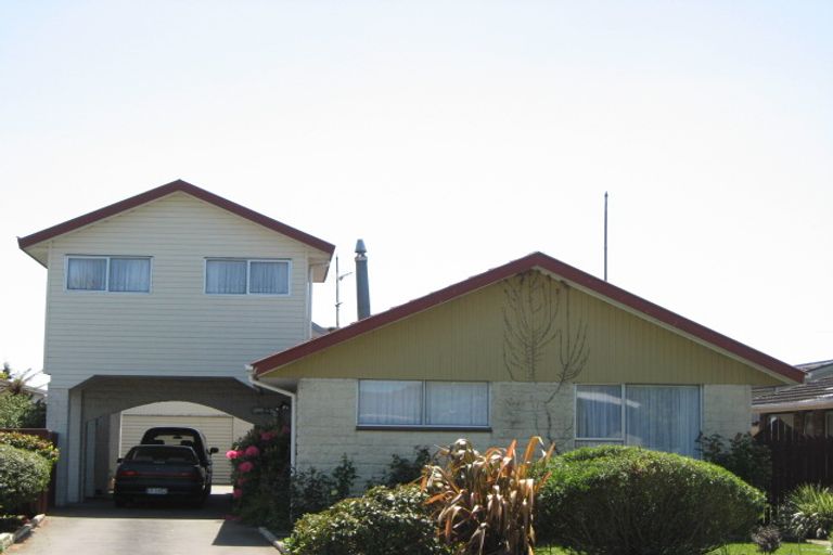 Photo of property in 5 Dunbarton Street, Redwood, Christchurch, 8051
