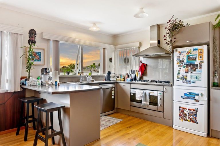 Photo of property in 207 Hobsonville Road, Hobsonville, Auckland, 0618