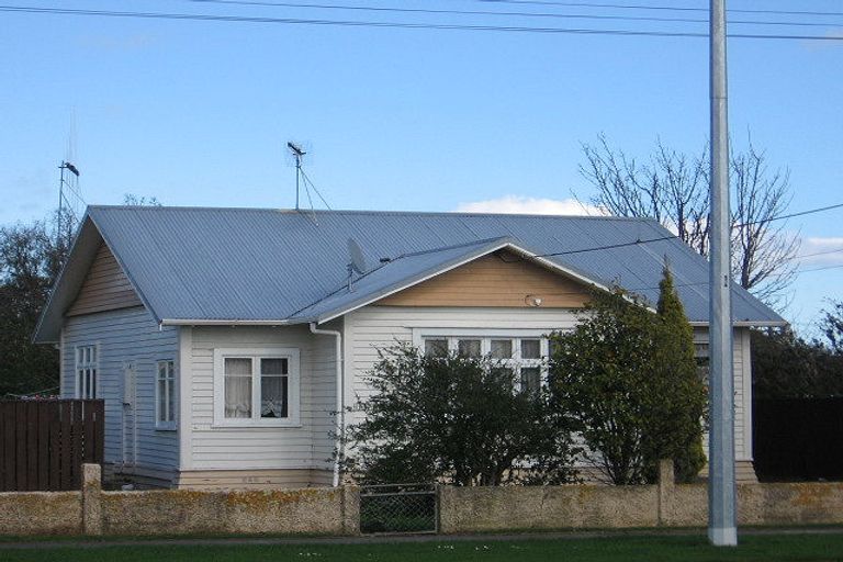 Photo of property in 95 Queen Street West, Levin, 5510