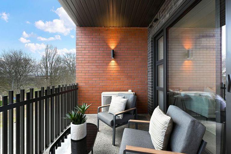 Photo of property in 33 Liverpool Street, Levin, 5510