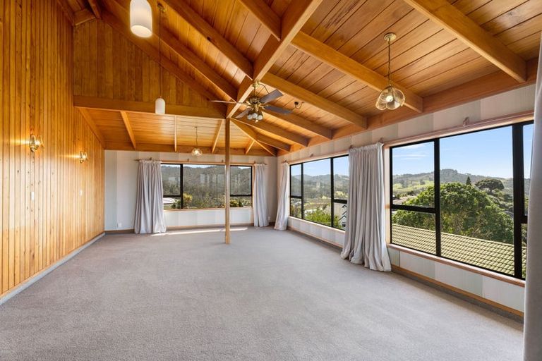 Photo of property in 8 Tairua Heights, Tairua, 3508