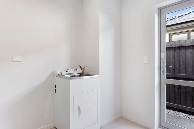 Photo of property in 58 Horoeka Street, Russley, Christchurch, 8042