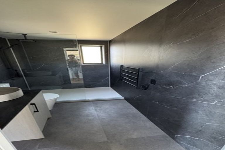 Photo of property in 138-142 Tenby Street, Wanaka, 9305