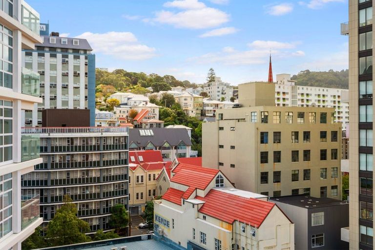 Photo of property in Pinnacle Apartments, E906/160 Victoria Street, Te Aro, Wellington, 6011