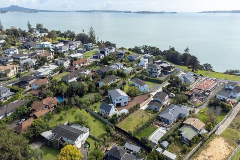 Photo of property in 2/75 Marine Parade, Mellons Bay, Auckland, 2014
