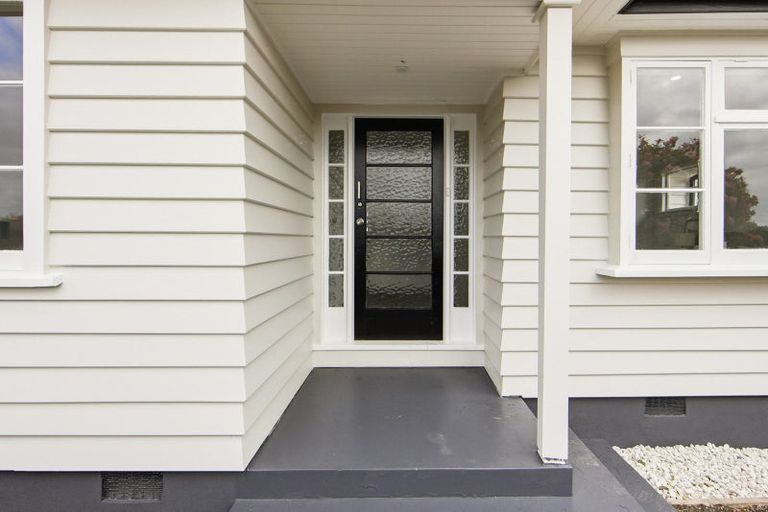 Photo of property in 193 Main North Road, Redwood, Christchurch, 8051