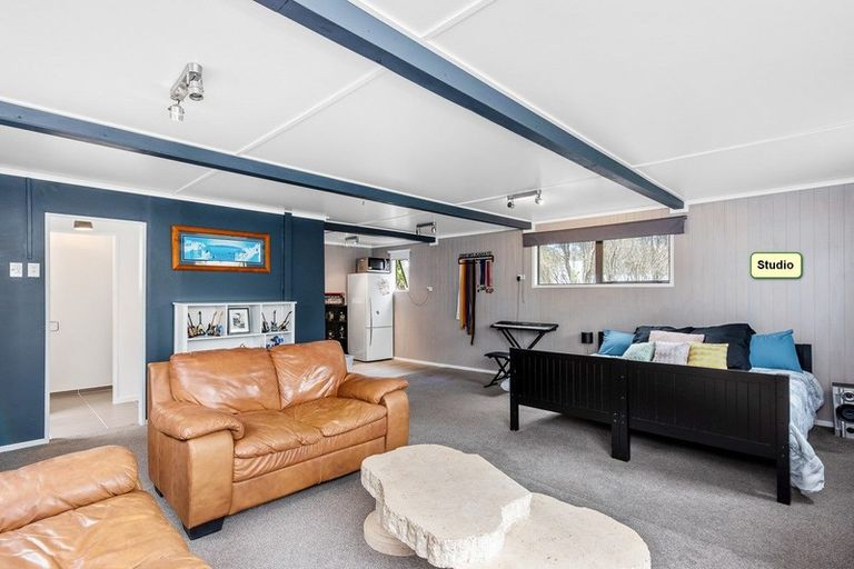 Photo of property in 4 Pine Ridge Terrace, Waikanae Beach, Waikanae, 5036