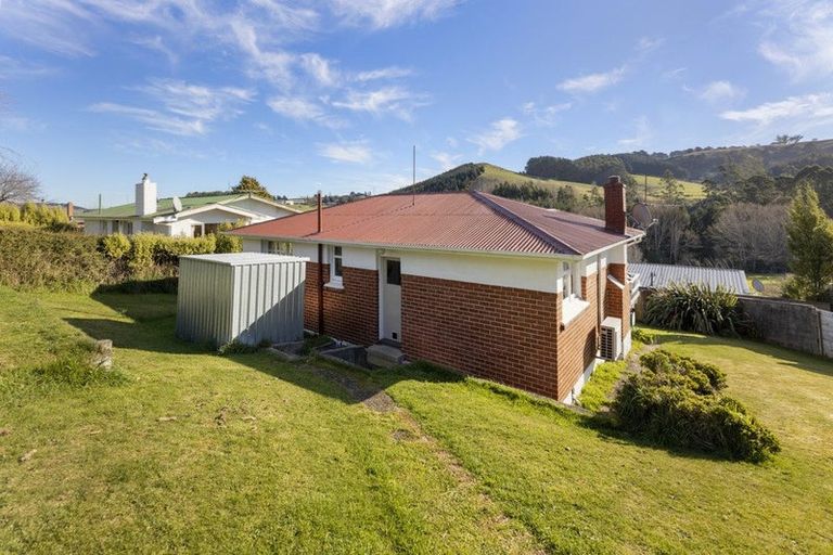 Photo of property in 489 Kaikorai Valley Road, Bradford, Dunedin, 9011