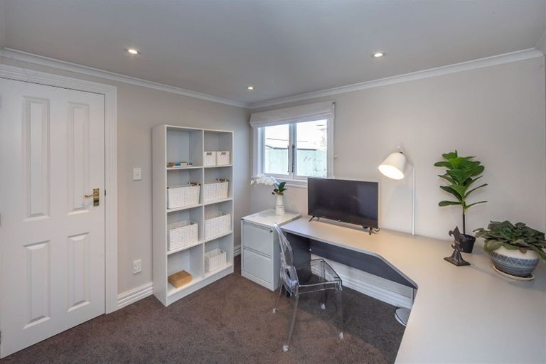 Photo of property in 190 Idris Road, Strowan, Christchurch, 8052