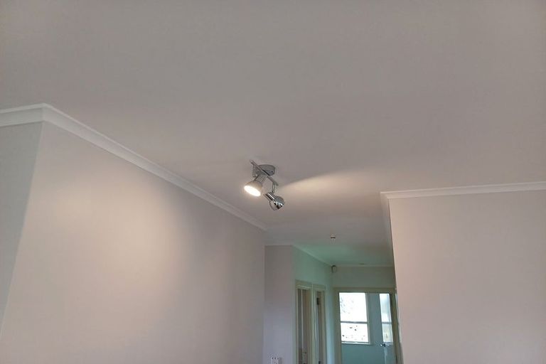 Photo of property in 10 Andrew Road, Howick, Auckland, 2010