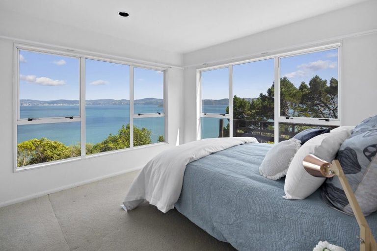 Photo of property in 45 Ferry Road, Days Bay, Lower Hutt, 5013